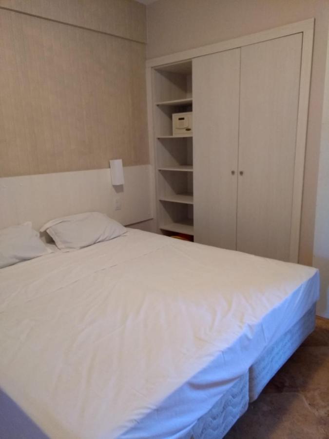 Apartamento Resort Ao Lado Do Parque Aquatico Porto Das Dunas - Pe Na Areia- Terreo Aquiraz Eksteriør bilde